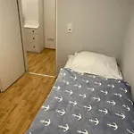 Barcelona Chillinghouse 10 3min Von Ice, Netflix,garten Apartment Siegburg