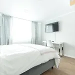 Barcelona Chillinghouse 10 3min Von Ice, Netflix,garten