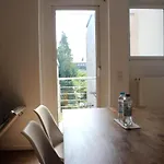 Barcelona Chillinghouse 10 3min Von Ice, Netflix,garten Apartment