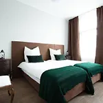 Barcelona Chillinghouse 10 3min Von Ice, Netflix,garten Apartment